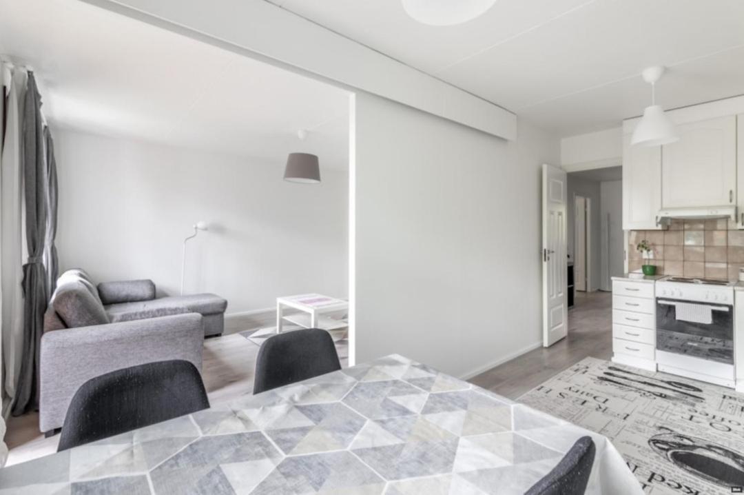 Appartement Easy And Short From The Airport à Helsinki Extérieur photo